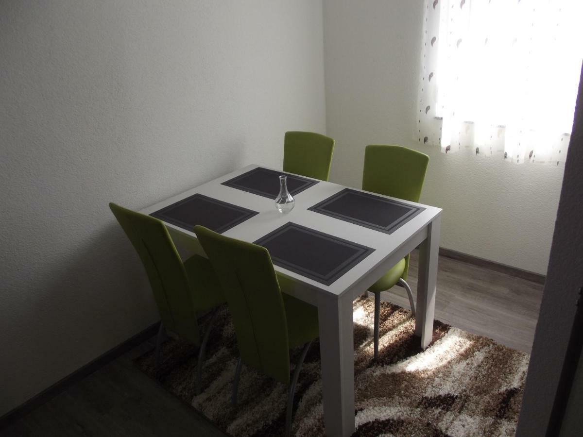 Schnell Apartment *