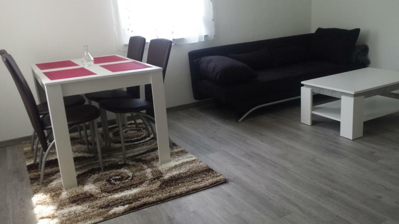 Schnell Apartment *