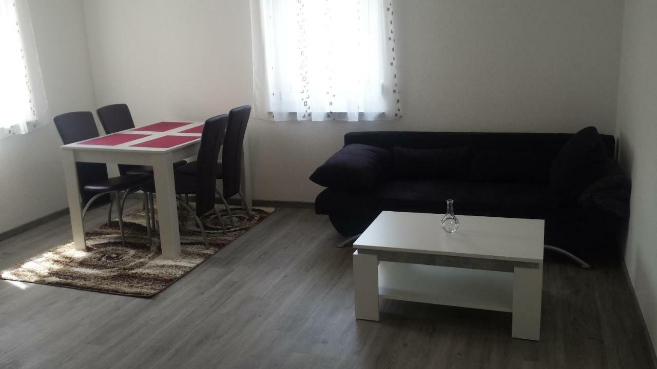 Schnell Apartment *